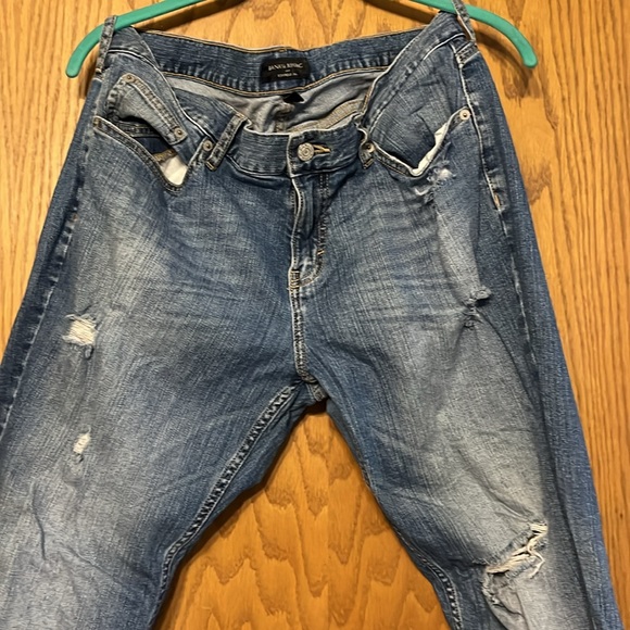 Women’s Banana Republic straight jeans.   Size 32. - Picture 2 of 8